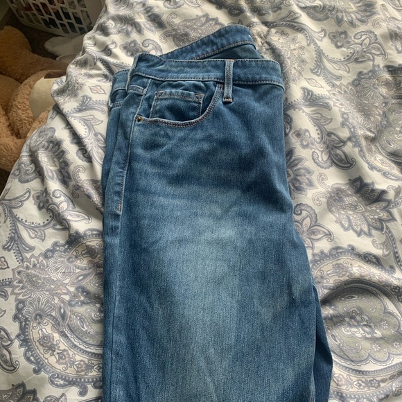 Jeans - Picture 2 of 5